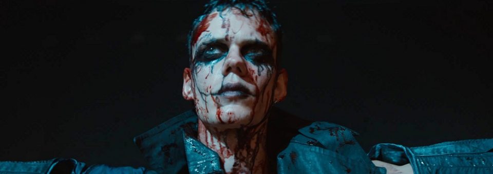 Bill Skarsgård is The Crow in the trailer for the new adaptation