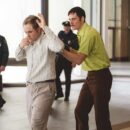 Dead Man’s Wire – Watch Bill Skarsgård, Dacre Montgomery, Colman Domingo, Cary Elwes, Myha’la, and Al Pacino in the trailer for the new film from Gus Van Sant